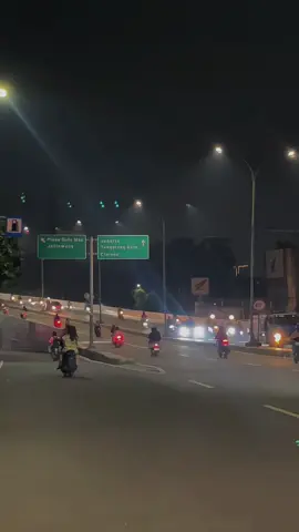 #storytime #sadsong #vibesmalamhari #tangerang #foryou 