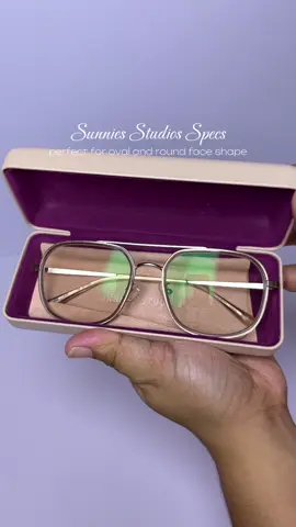so inlove with this @Sunnies Studios specs 😍 #specs #eyewear #sunniesstudios #opticalframe 