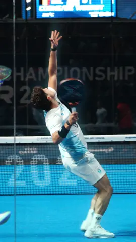 Tapia mentality: Didn’t work the first time.. try again 🧠🎻 #tapia #padel #agustintapia #padelsmash #kicksmash @Agustin Tapia 