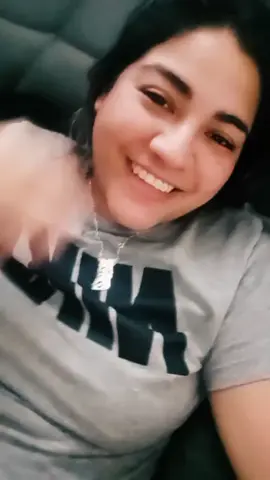 #holdmyhand  si quieres agárrame la mano mi amor  que yo también te la quiero agarrar #😂 