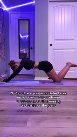 30 minutes a day is gonna get that waist snatched right away 😝 #pilatesworkout #pilatesboard #pilatesforwomen #coreworkout #pilates 