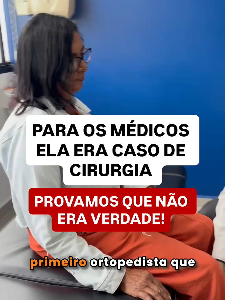 O primeiro ortopedista disse que só cirurgia resolveria. Mas olha só o que aconteceu aqui no consultório… A Ana chegou cheia de dor, com dificuldade até pra se trocar. Alguns minutos depois do atendimento com agulhamento distal, ela já estava se movimentando sem dor. Esse é o poder de uma técnica que não toca no local da dor, mas que reorganiza o corpo e traz alívio imediato. E eu vou te mostrar como isso funciona na prática, em três aulas gratuitas que acontecem nos dias 2, 3 e 4 de setembro. 👉 Clique no link do meu perfil para garantir sua vaga. #fisioterapia #acupuntura #sangria #fisioterapeuta #massaterapeuta #tratamentodador #artrose #artrite #fisioterapiaesportiva #dor