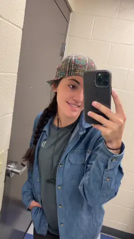 Woke up dazed & confused at the 4:30am alarm🤣 #tigwelding #bluecollar #newmusic #pipewelder #tennessee 