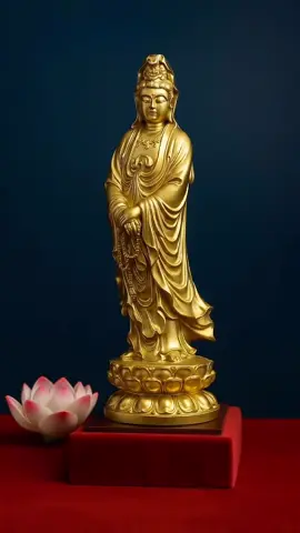 Tượng mẹ Quan Âm Bồ Tát đứng trên đài sen. Tượng cao 20cm nhỏ gọn phù hợp trưng thờ trong nhà. #tuongquanambotat #tuongquanam #quanambotat #tuongphat #xuhuong 