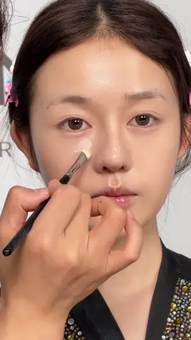 Cách đánh khối sáng đơn giản #xuhuong #makeuptutorial #makeup #fyp 