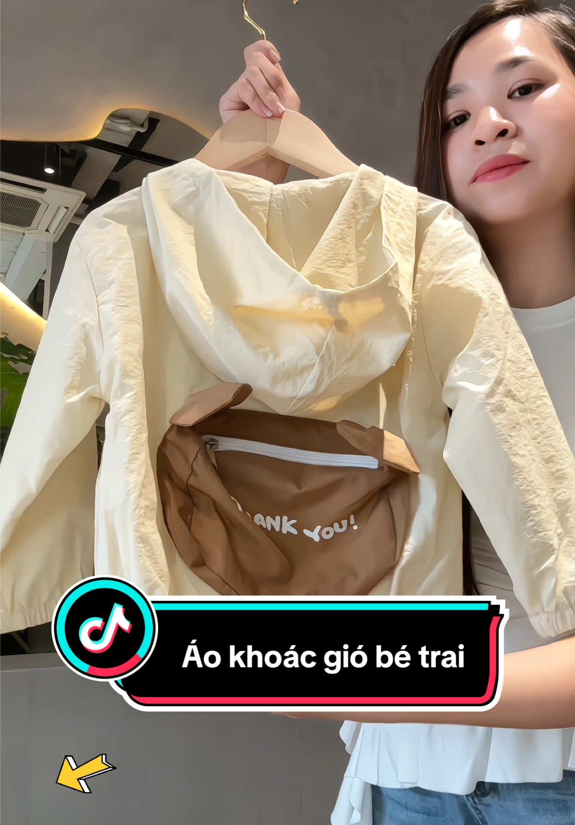 Áo khoác gió có mũ kèm túi sau lưng cho bé trai 10-26kg. Áo khoác bé trai. #megaoreview123 #quanaotreem #aokhoacbetrai #aokhoacgiochobe #aokhoacchobe 