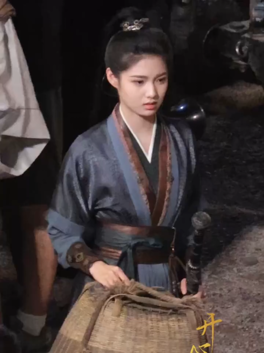 26-08-25 艾米谢嘉鱼-Aimee/Amy(Xie Jia Yu)《雀骨/Que Gu/Sparrow Bone/กระดูกนก》🦴🪶🦚❤️🥰#อ้ายหมี่ #艾米 #sparrowbone #ติ่งซีรี่ย์จีน  #กําแพงเมืองจีนมันสูงเข้าแล้วออกยาก @เพลงหวานRaja🥝 @เพลงหวานRaja🥝 @เพลงหวานRaja🥝 