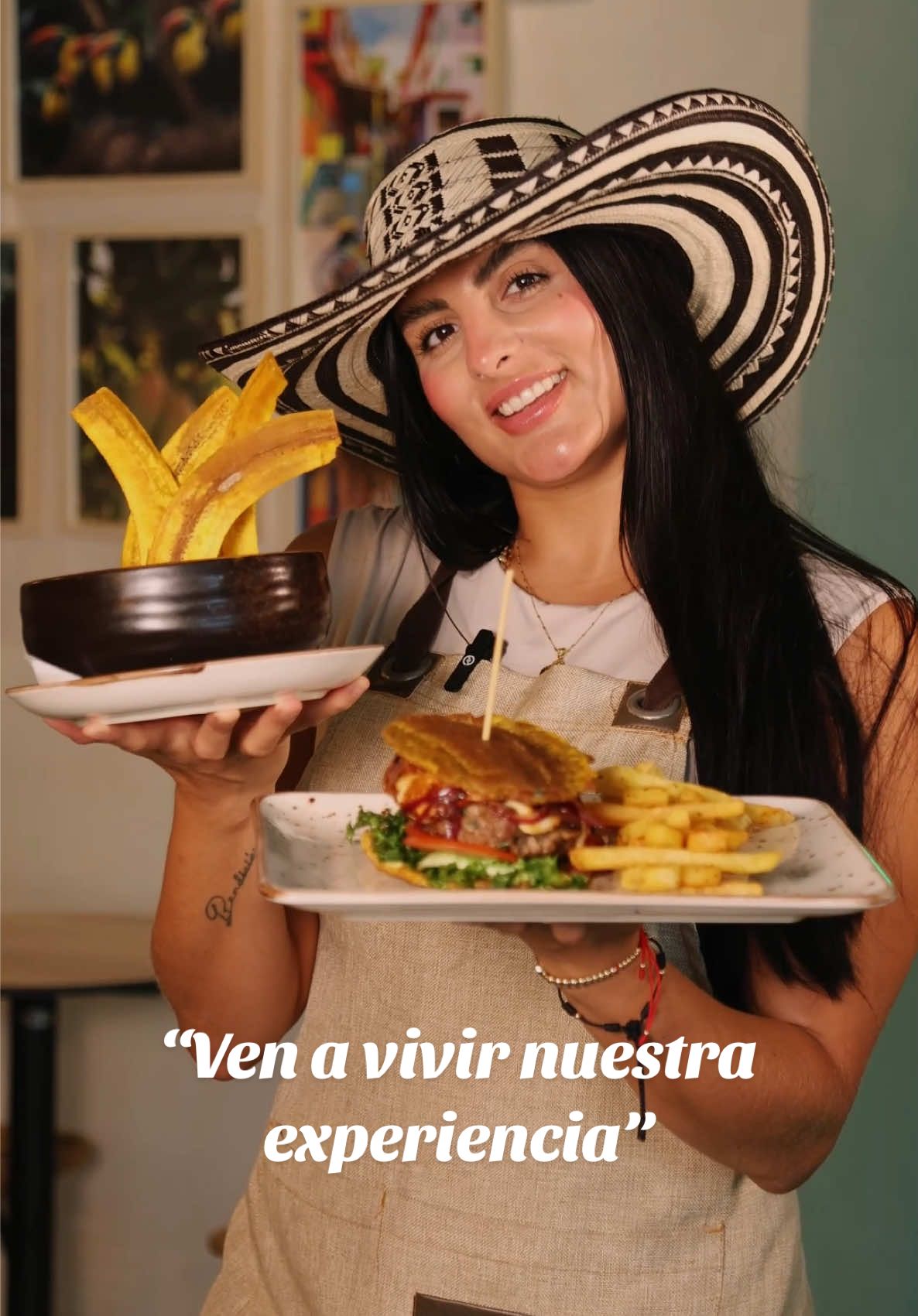 Si aún no sabes por qué visitarnos, aquí te contamos algunos buenos motivos por los cuales vale la pena venir a vivir nuestra experiencia. 🌟🇨🇴 En Mangobiche encontrarás sabor, color y una experiencia colombiana auténtica que no te puedes perder. 📍Te esperamos en Plaça de Miquel Dolç, 14 📲 Reserva tu mesa: 691 77 46 57 #mangobichepmi #saborcolombiano #restaurantecolombiano #cocinacolombiana #palmademallorca  