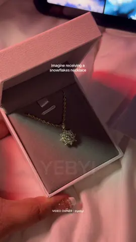 snowflakes necklace💌 #snowflakes #necklace #giftideas #yebyi #fyp 