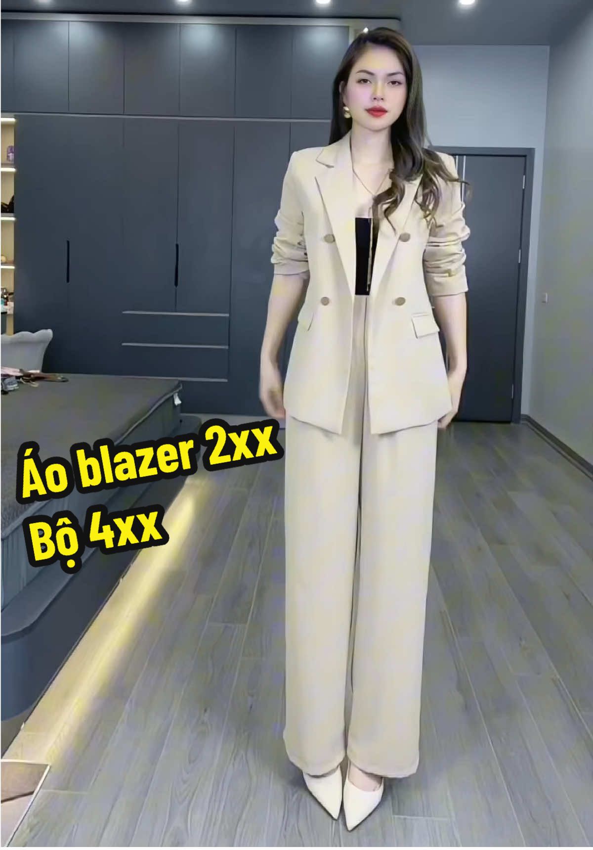 Áo blazer hàng QC. Quá xinh. 4 cúc.đồng. 2xx #liên_aila #setnu #blazer #blazeroutfit #vestnu 
