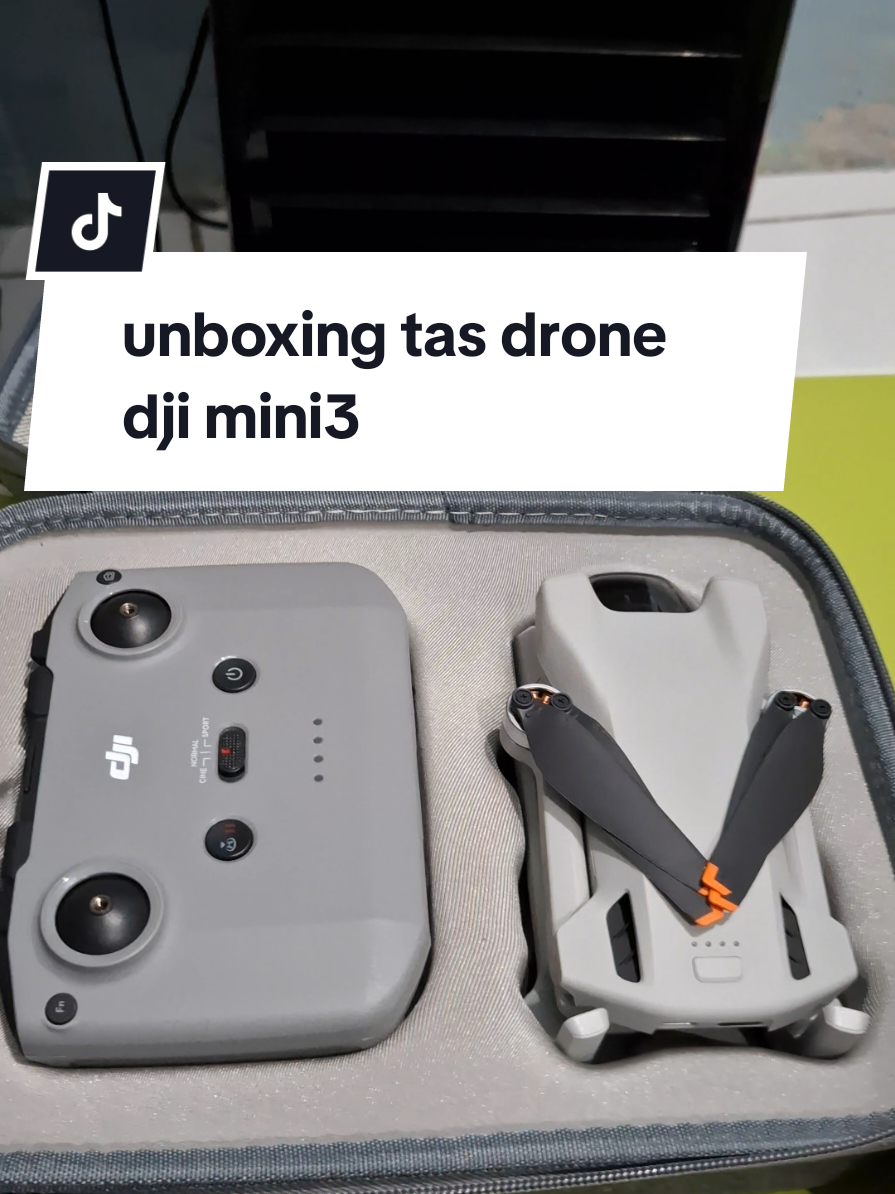 yg wajib bgt punya tas drone untuk dji mini 3,yg suka bawa drone nya pergi biar gx ribet,tas dron ini pas bgt buat mini3. #ASMR #unboxing #tas #drone #djimini3 