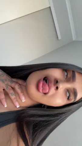 “Hey Big Head”🫢 #nickiminaj #nickiminajchallenge #fy #fyp 