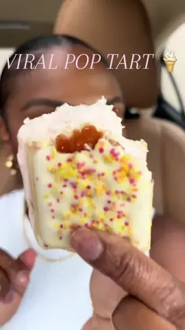 #creatorsearchinsights I understand what @Dre was talking about! @Pop-Tarts yall did yall thang with these!  #poptarts #icecream #Foodie #dessert  @Call me Lola 🫧 