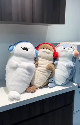 Gấu bông rái cá đeo tai nghe #gaubong #raica #gaubongraica #foryou #quatang 