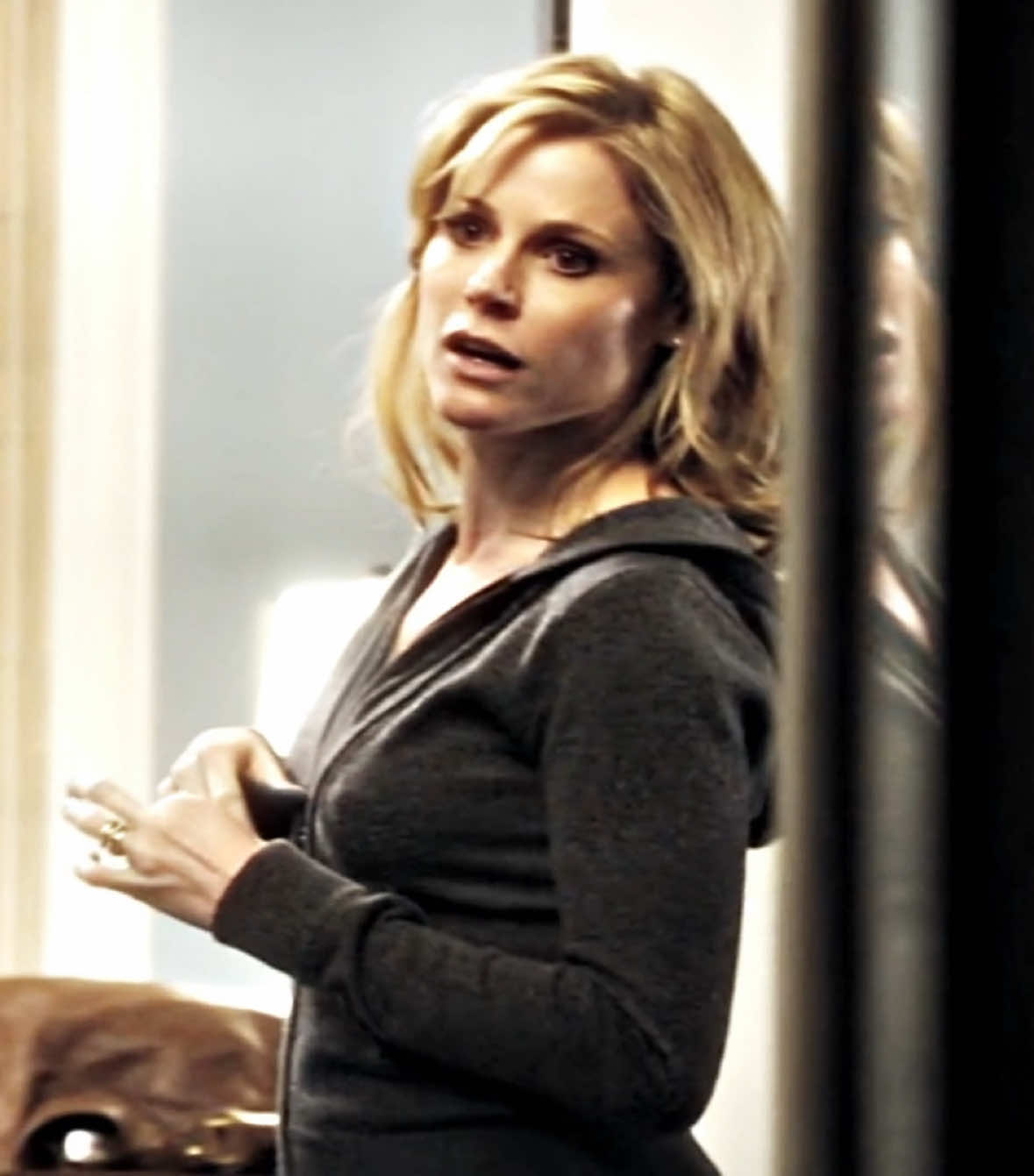 best character in the show im ready to fight abt that #clairedunphy #juliebowen #modernfamily #mofy #edit 