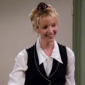 i say i’m rachel but I'm actually her lol #phoebebuffay #friends #90s #lisakudrow 