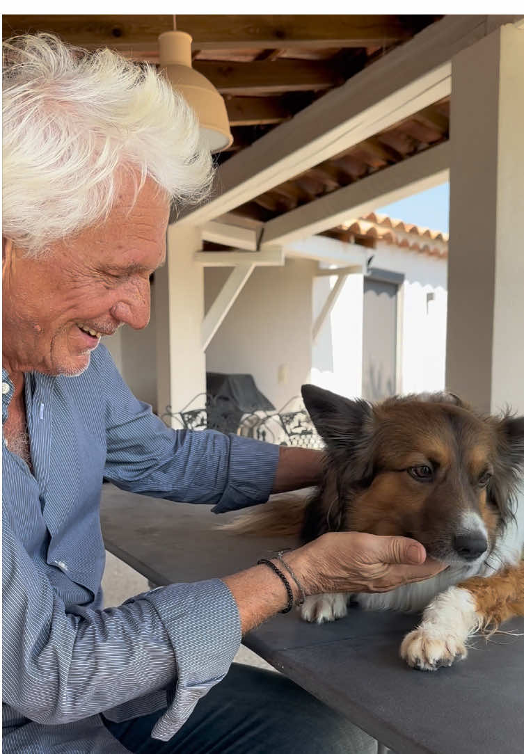 Aujourd'hui, on célèbre nos meilleurs amis à quatre pattes ! 🐾 Qu'ils soient joueurs, dormeurs, gourmands, aventuriers ou même… politichiens, ils apportent tellement de joie dans nos vies. Les refuges sont plein de chiens qui n'attendent qu'une seconde chance, alors pensez à l’adoption et faites du 26 août la meilleure journée de l’un d’entre eux ! ❤️   #chien #adoption #amourdechien #sijetaispresident #gerardlenorman 