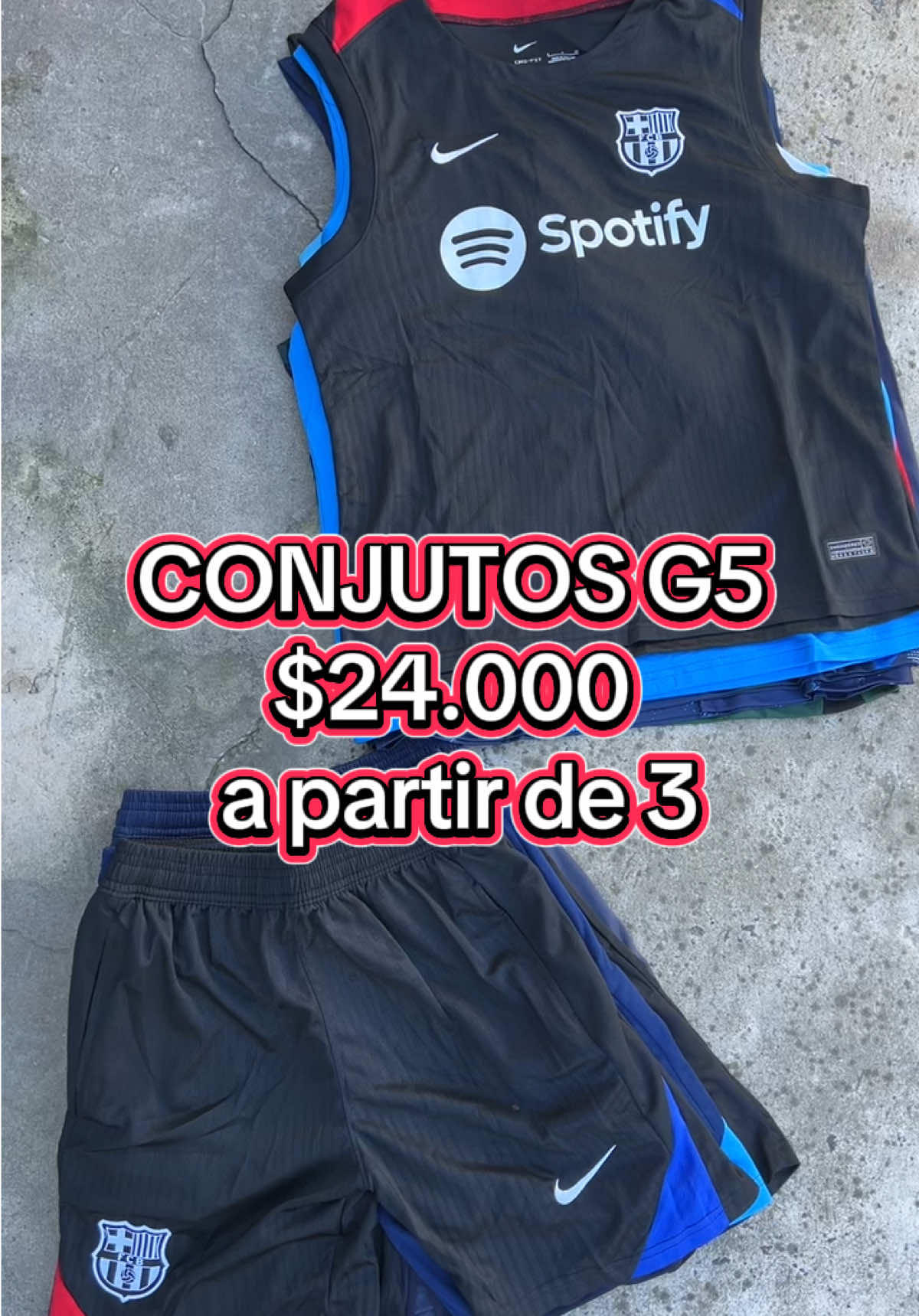 Ya tenemos en stock más de 10 modelos nuevos de estos conjuntos que fueron una 💣 ya disponibles por mayor y menor. Enviamos más para hacer tu pedido 1155242929 #importados #futbol⚽️ #parati #viral_video #camisetas 