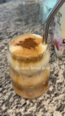 Receta de mi café banana bread latte @Nespresso @Chobani @Torani  #bananabreadlatte #latte #banan #coffe 