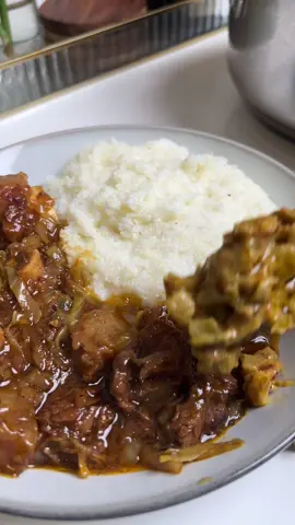 Beef Stew and Cabbage with Pap. Phuthu, Dumpling and Samp would’ve been awesome though 😌🤝. #hearty #pap #beefstew #heartymeals #dinner 