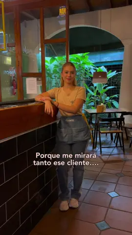 Cosas que pasan 🤭 #humor #meseros #patateria #restaurante #lapatateria 