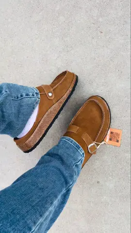 Me acabo de encargar unos zapatos sueco ! Gamuza !Cómodos , ligeros y de excelente calidad … para el diario ✨🫰✨🫰✨vestir #clogs #mules #quality #comfort #everyday 