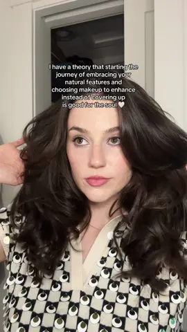 Feels like a form of self love 🤍 #makeuptok #beautytips 