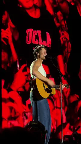 This song 🥹🥹🥹 🎶 Stitches - Shawn Mendes  #shawnmendes #ontheroadagainzurich #zurichopenair #zurich #switzerland @Shawn Mendes @ShawnAccess 
