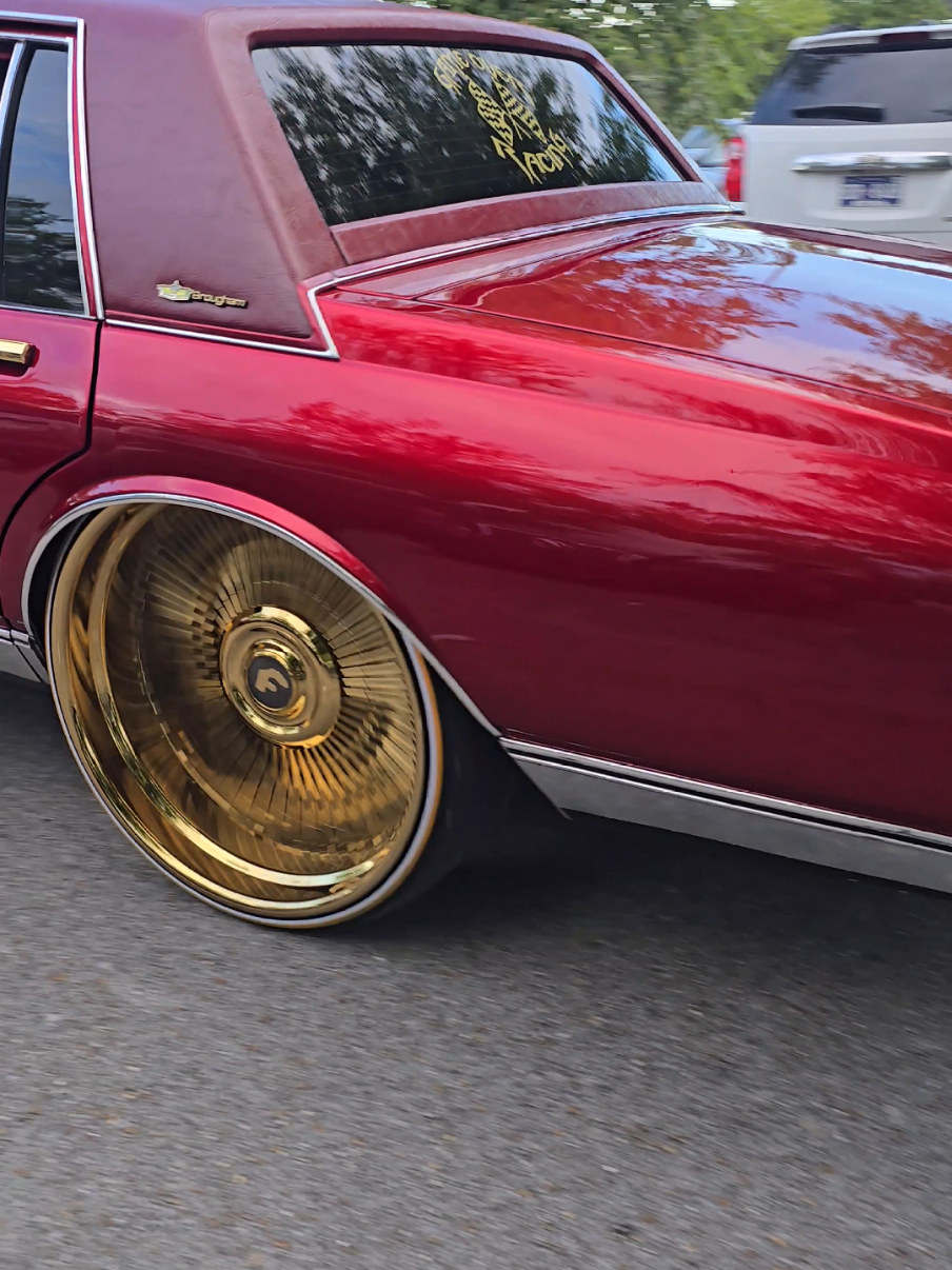 #KandyRedBox Tucked and Squatted! #WhipAddict #BoxChevy