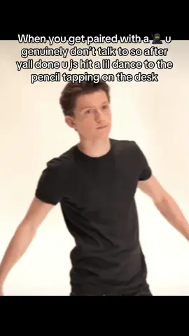 Shi is like genuinely awkward  #fyp #funny #giftok #tomholland #foryoupage 