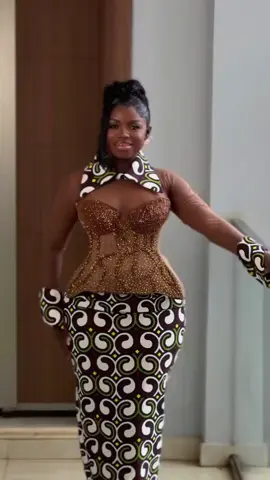 Ankara 2 piece style guide 🥳❤️#TriciaObenewaa #tiktokviral #fyp #creatorsearchinsight #fashiontiktok 