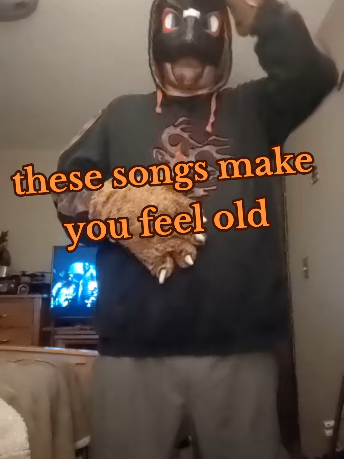 #onthisday so this what it feels like to be old#furryfandom #fyp #washington #duet 