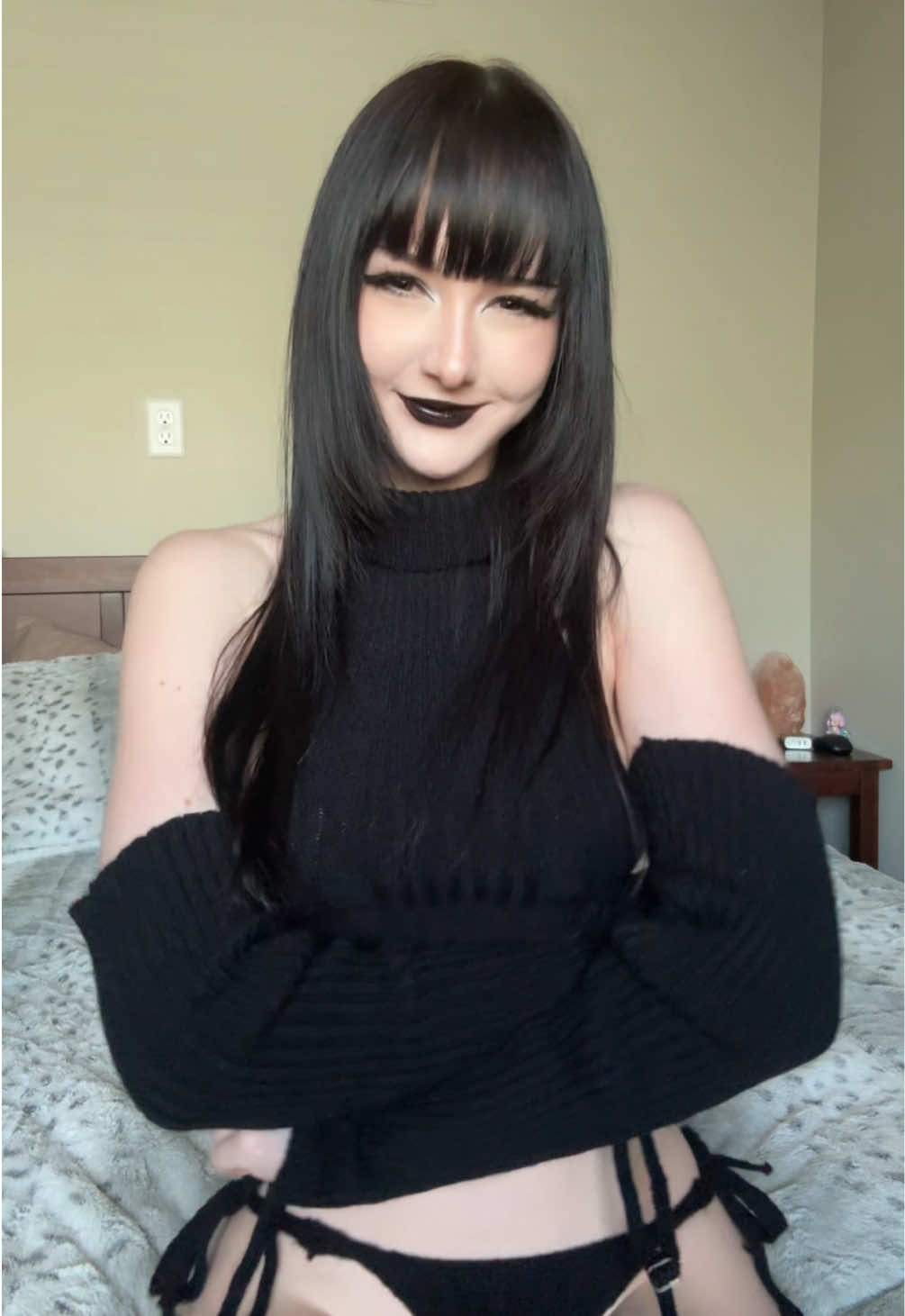 I heart this song #altgirl #fyp #egirl #foryoupage #waifu 