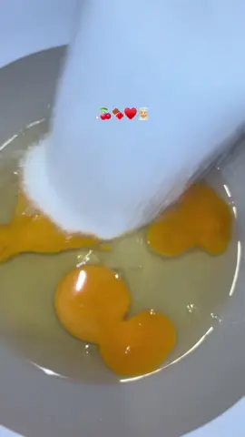 لازم افتح محل حلويات 🫢🍒