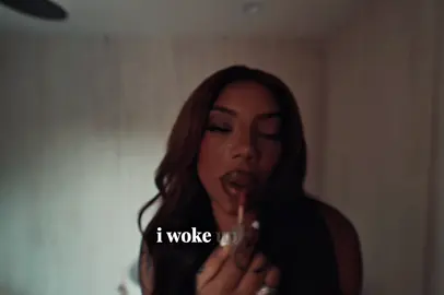 I woke up like this: sabendo que eu sou gostosa CAM GIRL está disponível em todas as plataformas de áudio e no Youtube #ludmilla #camgirl #victoriamonet 