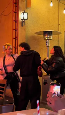 te pillaron parece 👀