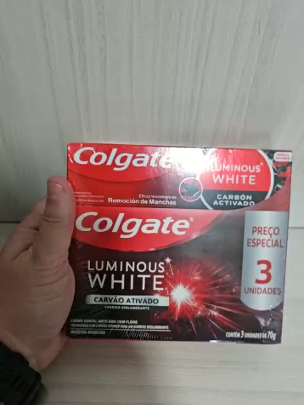 Colgate Luminous White Creme Dental Clareador Carvão Ativado 70g 3 unidades R$ 15,29 R$ 10,70 - Na tela de pagamento, digite o cupom: 25% OFF na finalização https://amzn.to/3HI5TAW