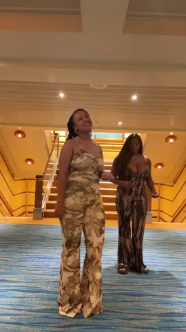 We learned it!  @Bria Ward @Itsraycole 💃🏽☺️ D.C: @don #justforfun #juke #jukejointlove #linedance #linedancersoftiktok #linedancing 