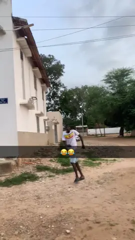 Laye boul daw 😂😂