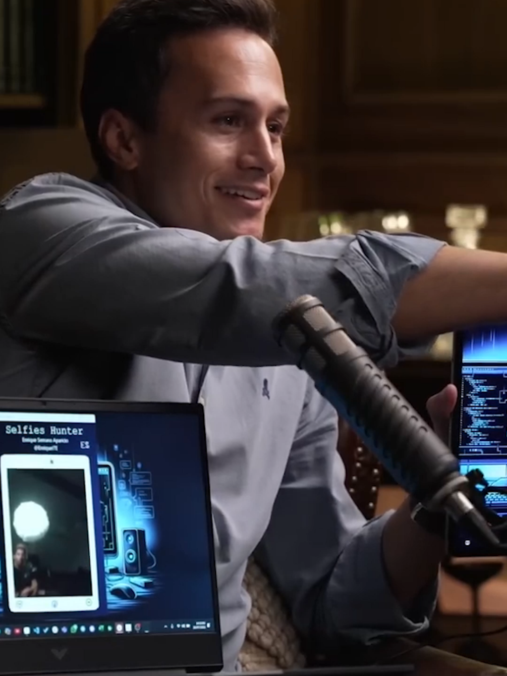 Parte 10. Podcast educativo de concientización con Enrique Serrano y Pedro Buerbaum. #ciberseguridad #worldcast #nextkool #fyp #AprendeEnTikTok #LearnOnTikTok #seguridad #linux #android #windows #mac #iphone