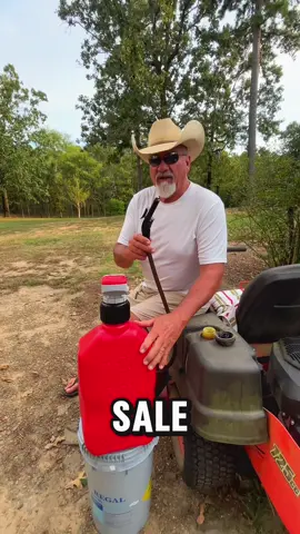 Gas can with pump #tool #gascan#pump #CapCut 