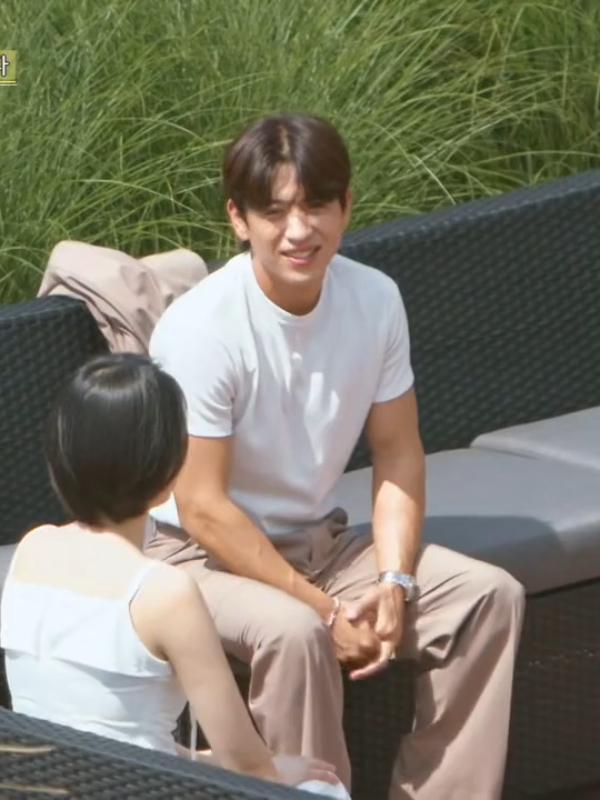 Date My Friend E01 Sub Español Episodio completo Perfil #ChoSaeHo #KangSora #KimNamHee #HurYoungJi #LeeMijoo #JiYeeun #KimYoungKwang #LeeGwanHee #kshow #korea #datemyfriend