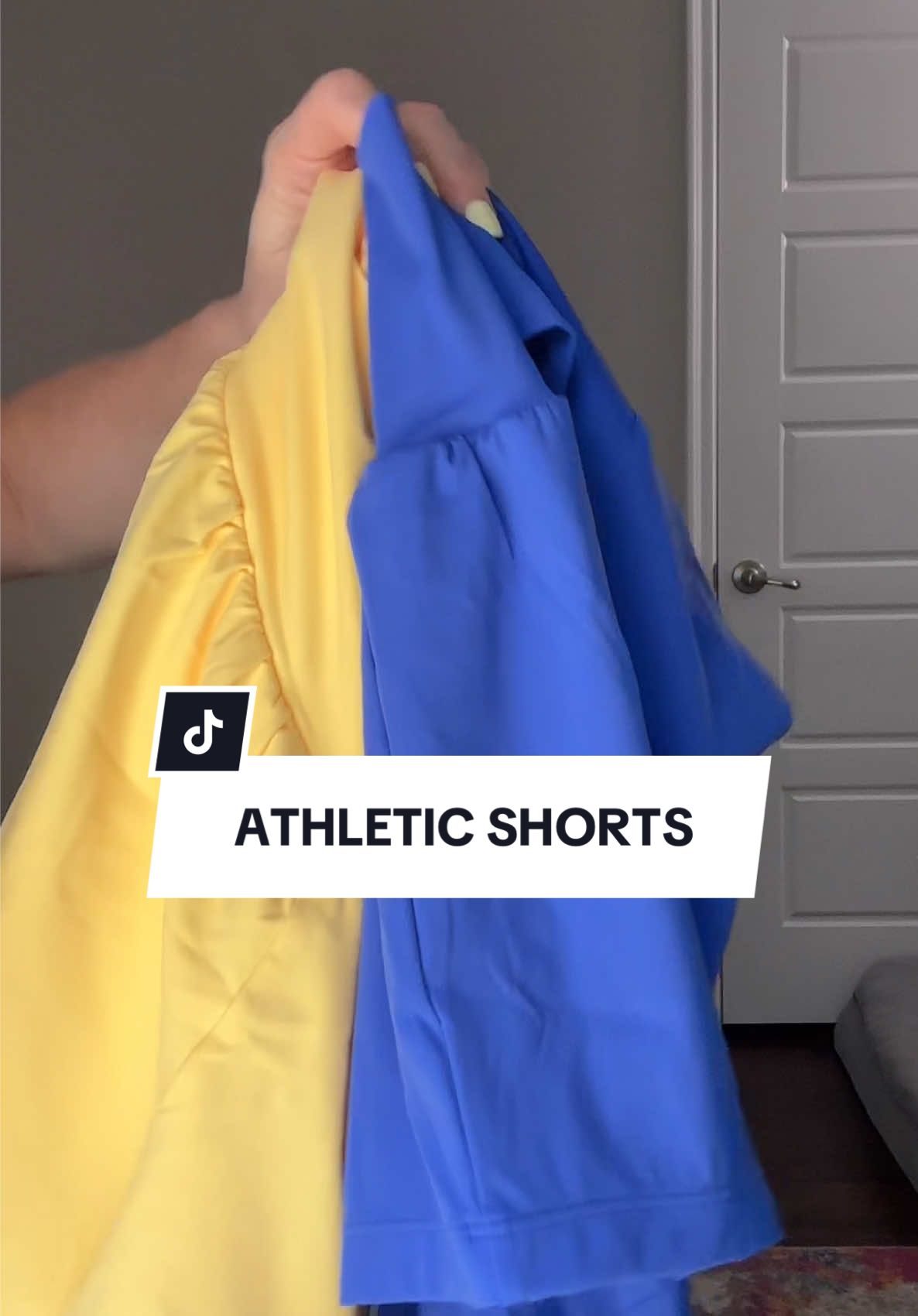 Slowly but surely collecting every color in these @Halara yoga shorts 💙💛 they’re THAT good #athleticwear #halarashorts 