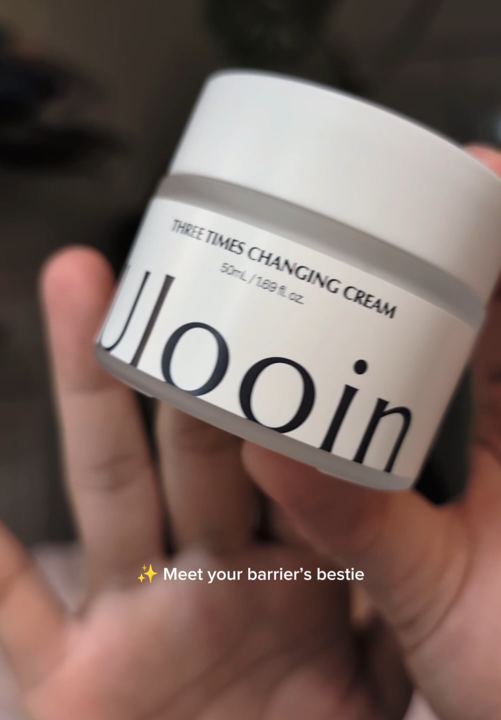 Weak skin barrier = more breakouts & irritation 😩 That’s why I swear by the Ulooin Three Times Changing Cream 💧 A lightweight gel cream with Ceramide, D-Panthenol, and Chamomile Extract that soothes, hydrates & repairs for clear, calm skin. Perfect for everyday barrier care 🌿 @Ulooin  #ulooin #3tcc #threetimeschangingcream #glassskin #barrierrepair 