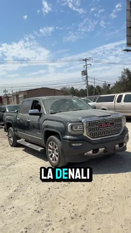 Asi llega una subasta de subasta!  #sierra #camioneta #subasta #autos #carmexio 