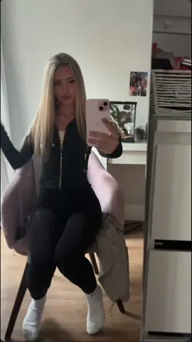 #foryoupage #blonde #spam #fyp #mk 