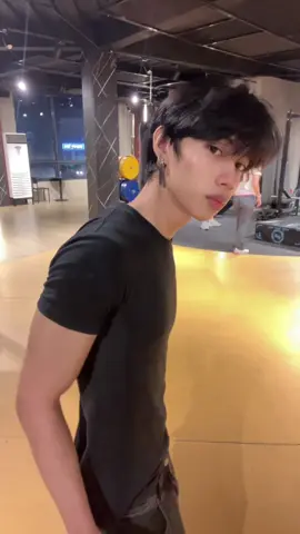 5’9 55 kg Size S black shirt #slimshirt #fyp #gymfit #Fitness #foryou 