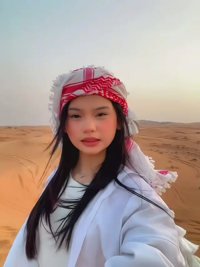 masyaallah cantik banget ser 😍 @eyapina #serafinakaramoy #familykaramoy  #karamoy #dubai #lewatberandafyp 