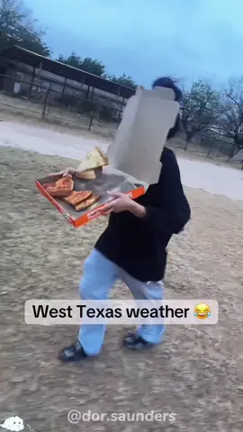 Funny awkward moments in strong wind.#wind #funnymoments #funnyvideos #funny 