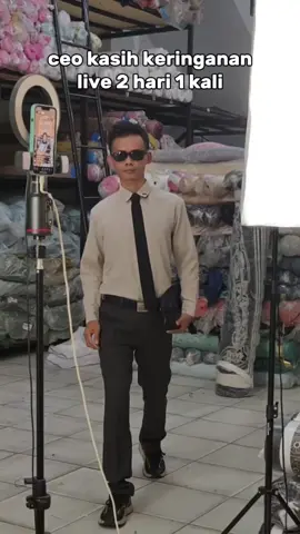 Ceo paling bisa bikin seneng kariawan #Reels #fyp #ceo @krj.textile1 